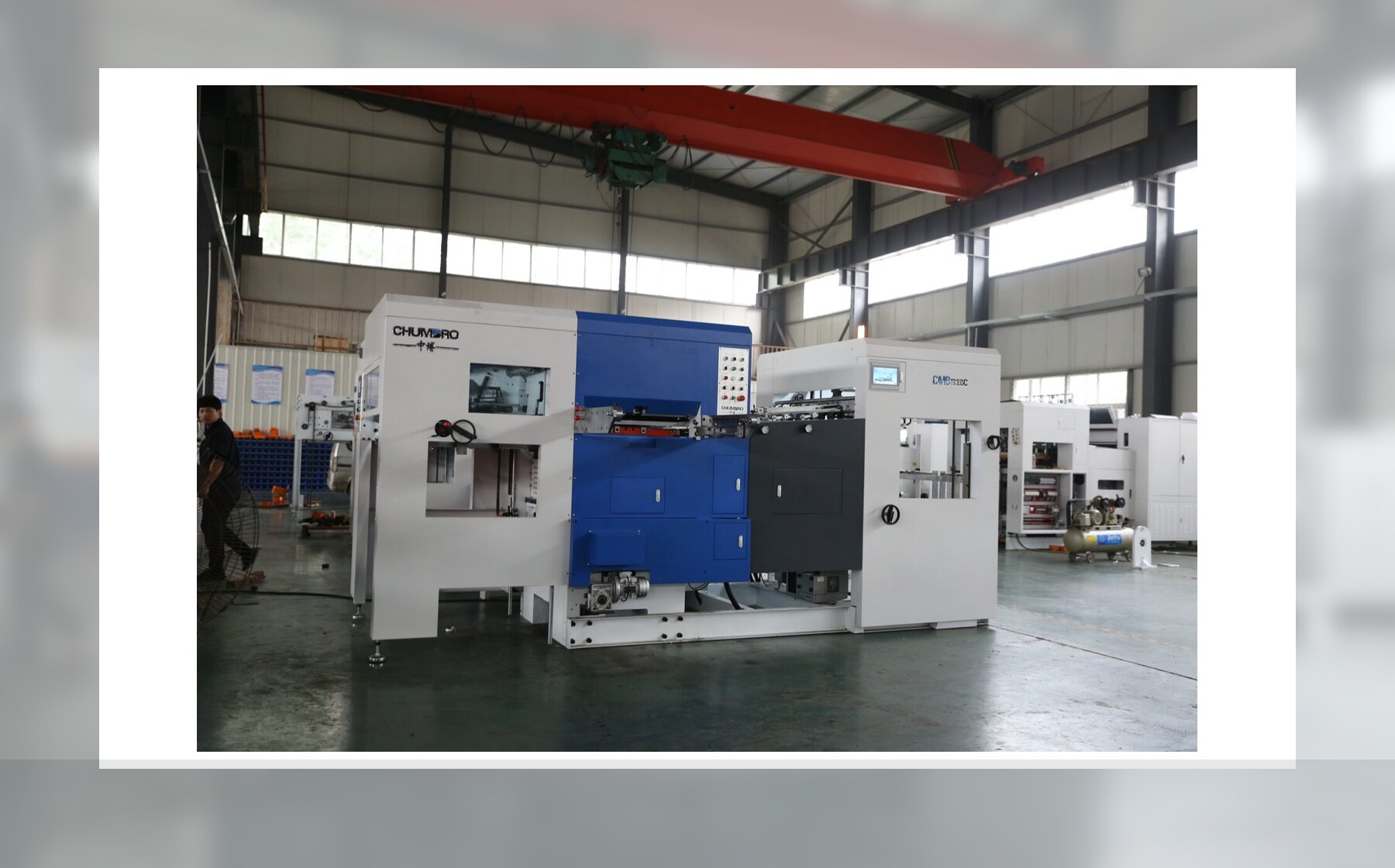 Automatic die cutting machine for packaging and print finishing