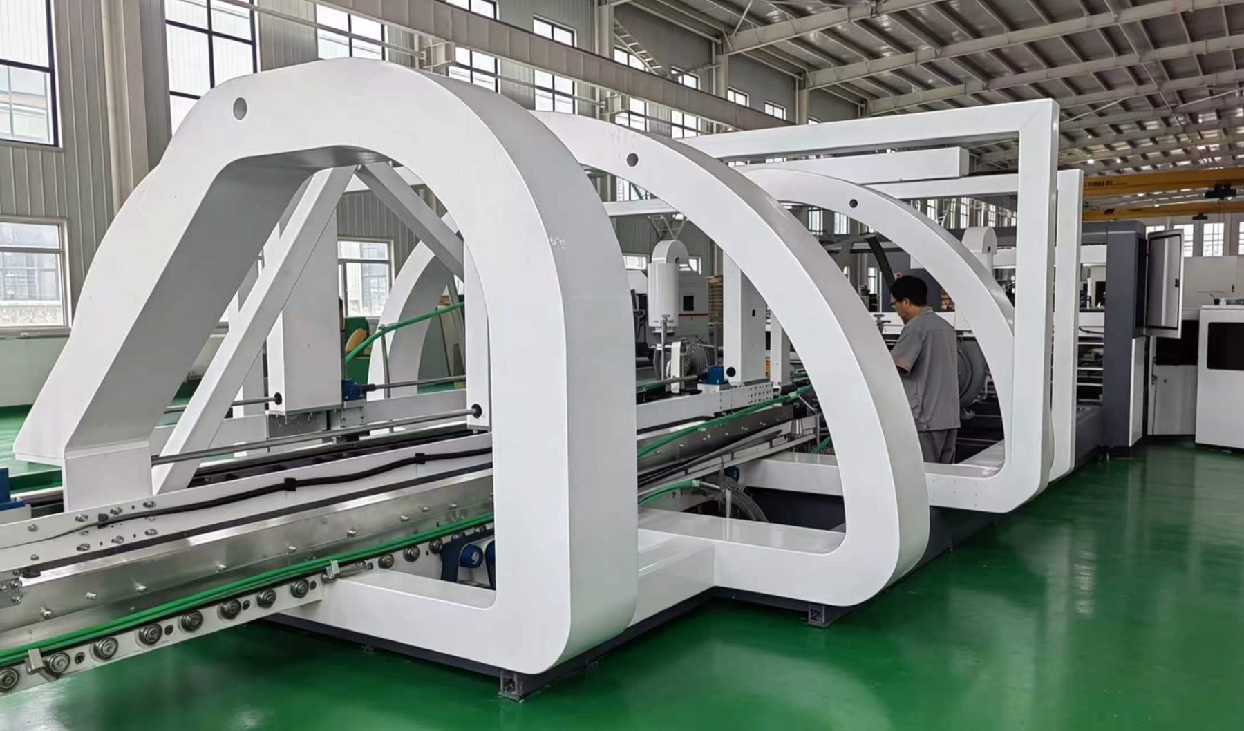 Folder gluer stitcher line in corrugated carton workshop